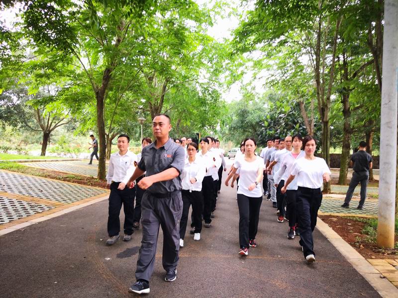 (应急管理科 黄锡青)湛江市疾控中心李炳润副主任,遂溪县疾控中心陈耀